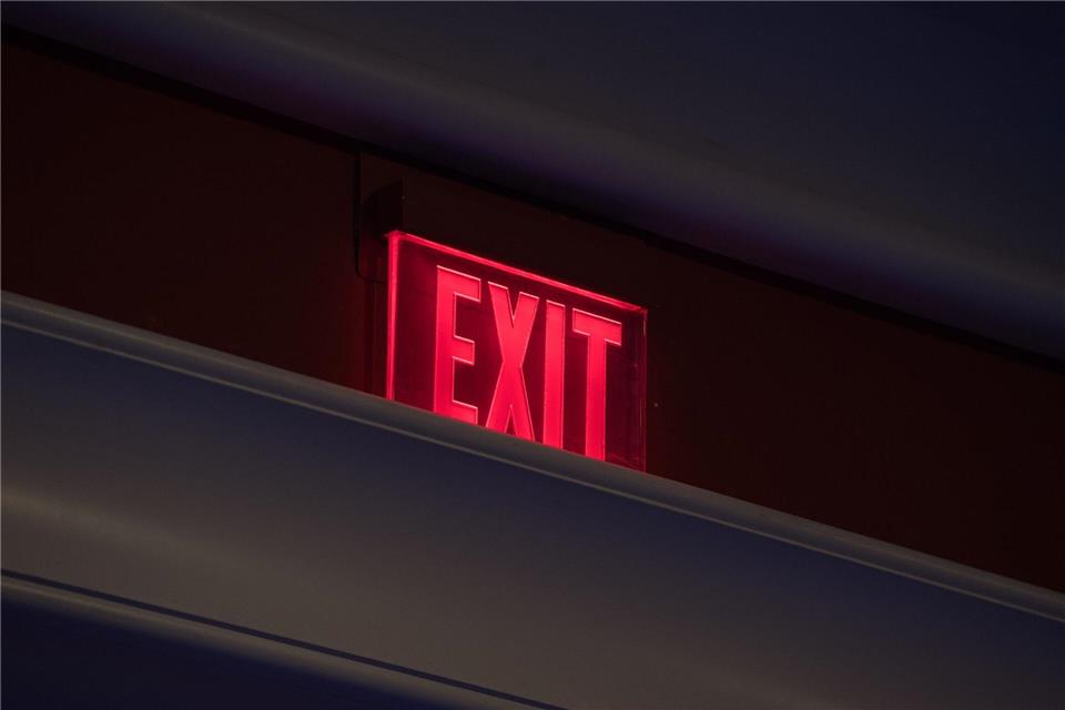 Exit-Strategie gefragt? Keine Sorge, meistens kommen Sie aus dem Vertrag vor Arbeitsantritt raus.Andrea Warnecke/dpa-tmn