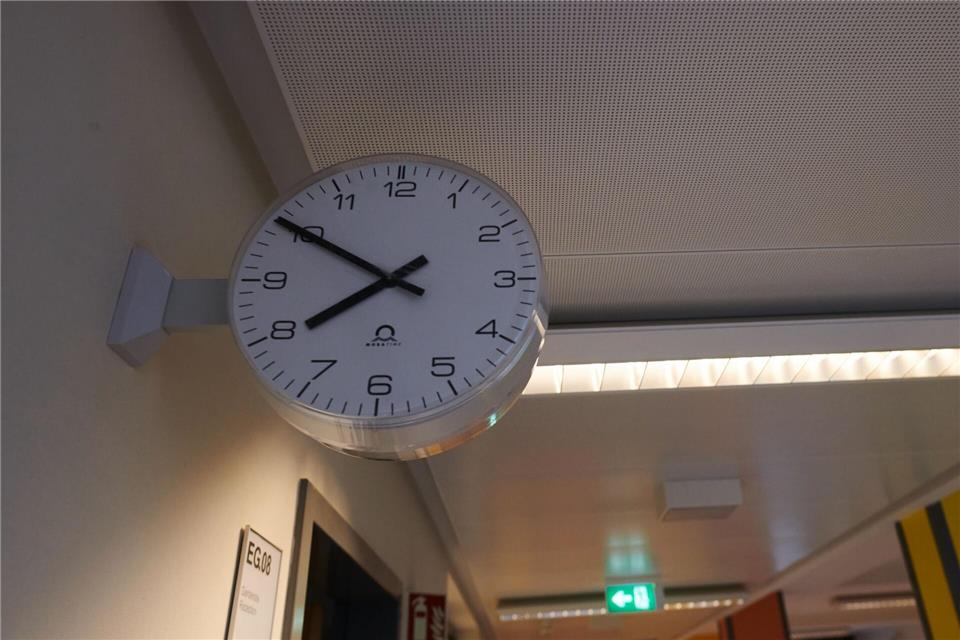 Experten beraten in Berlin über neue Unterrichtsformen. (Symbolbild)Annette Riedl/dpa