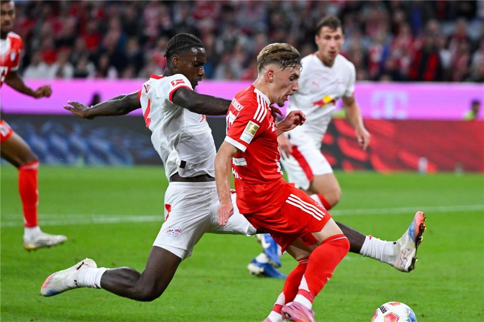 Ezechiel Banzuzi (l) fehlt der niederländischen U21-Nationalmannschaft. (Archivbild)Sven Hoppe/dpa