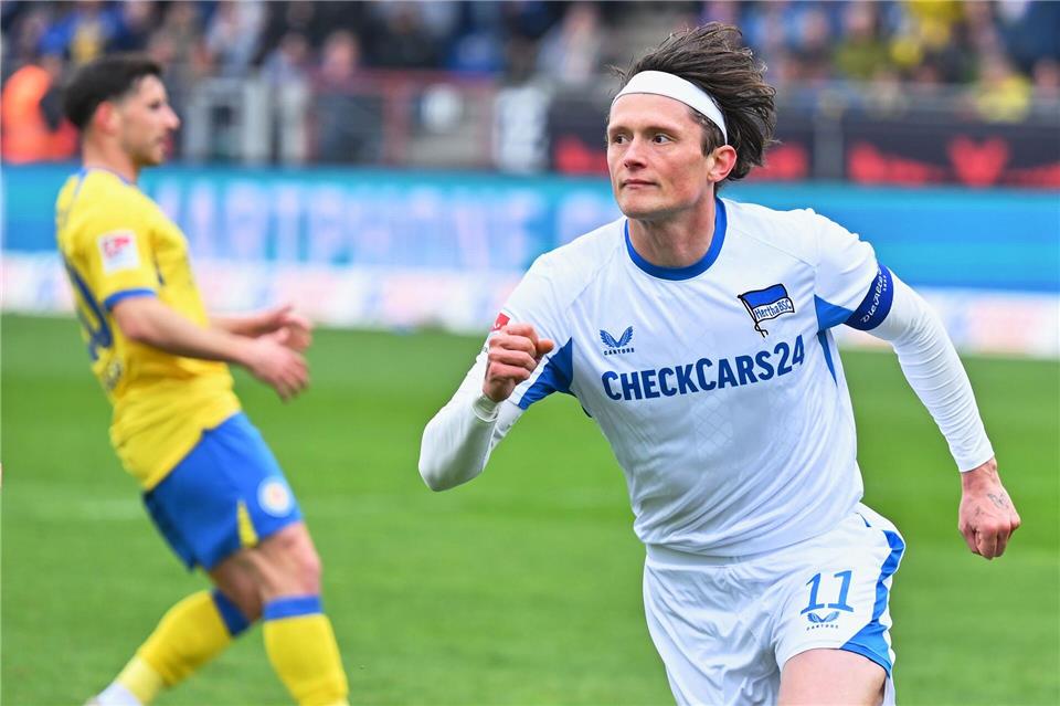 Fabian Reese brachte Hertha BSC in Braunschweig in Führung.Swen Pförtner/dpa