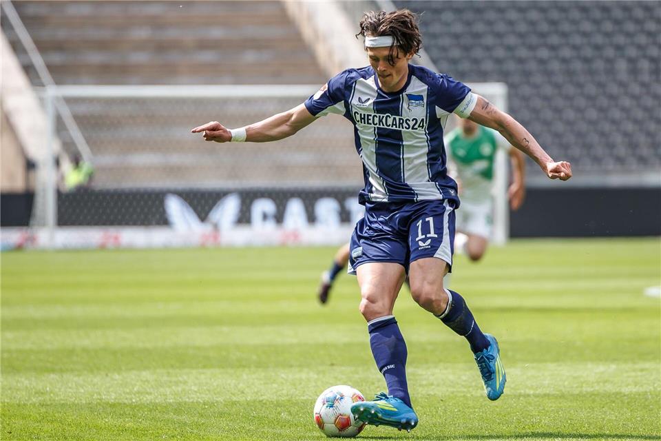 Fabian Reese wird sich wohl dem VfL Wolfsburg anschließen. (Archivbild)Andreas Gora/dpa