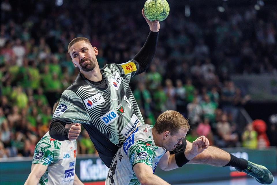 Fabian Wieder hatte kein Problem mit Jaron Siewert.Andreas Gora/dpa