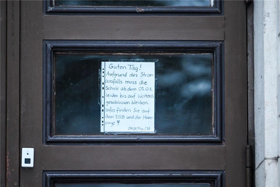 Fällt in der Schule der Strom aus, endet der Unterricht meist sofort: Viele Kinder müssen dann nach Hause geschickt werden.picture alliance/dpa