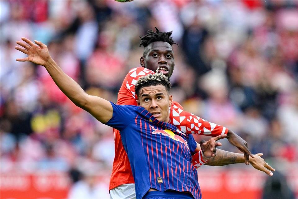 Leipziger Nusa und Schlager fallen gegen Köln verletzt aus Fällt wegen Armbruchs aus: Antonio Nusa.Uwe Anspach/dpa