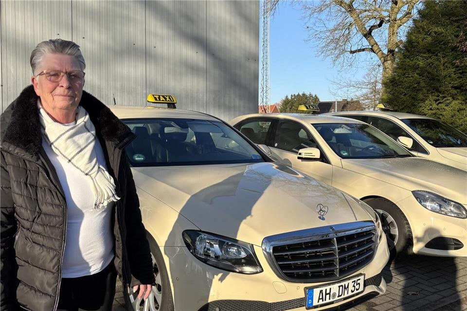 Fahrerin Klaudia Berghaus von Taxi Brema hat manchmal Nachtdienst ohne eine einzige Fahrt.