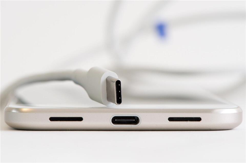Falsch herum war einmal: Dass USB-C beidseitig gesteckt werden kann, ist eine große Stärke des Standards.picture alliance/dpa/dpa-tmn