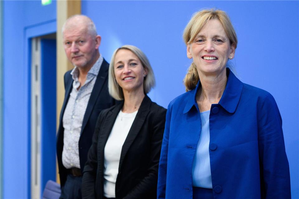 Familienministerin Prien hat die Kommission im September eingesetzt. (Archivbild)Bernd von Jutrczenka/dpa