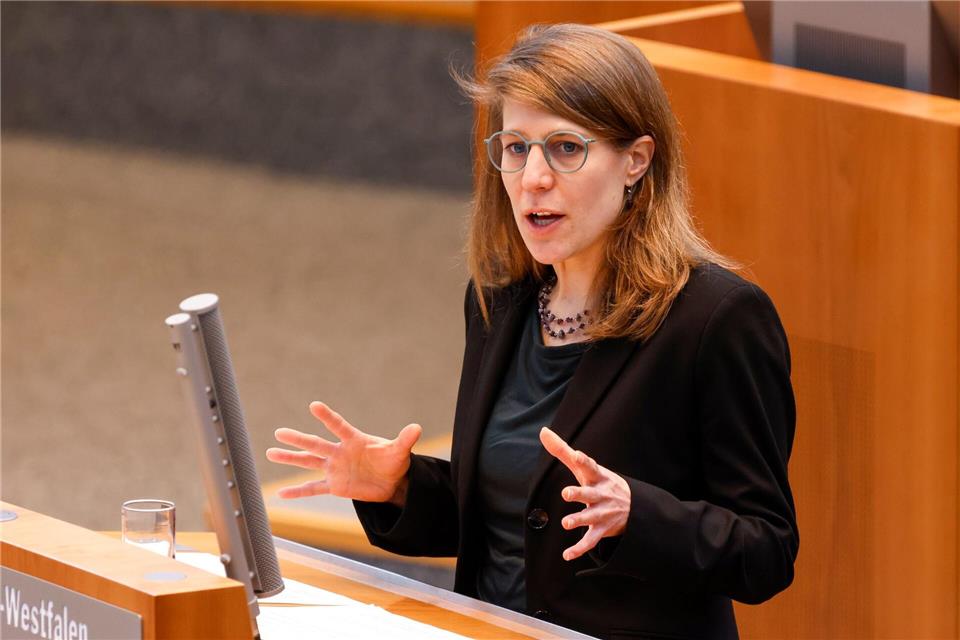Familienministerin Verena Schäffer muss viel Kritik für die Kita-Reform einstecken. (Archivbild)Thomas Banneyer/dpa