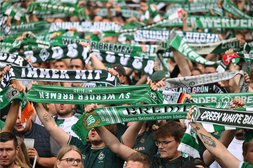 Fans von Werder Bremen. (Archiv) Carmen Jaspersen/dpa