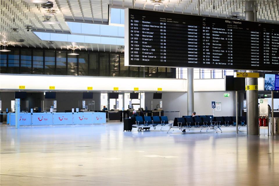 Fast alle Flüge an den Airports Hannover und Bremen fallen wegen des Verdi-Warnstreiks aus.Julian Stratenschulte/dpa