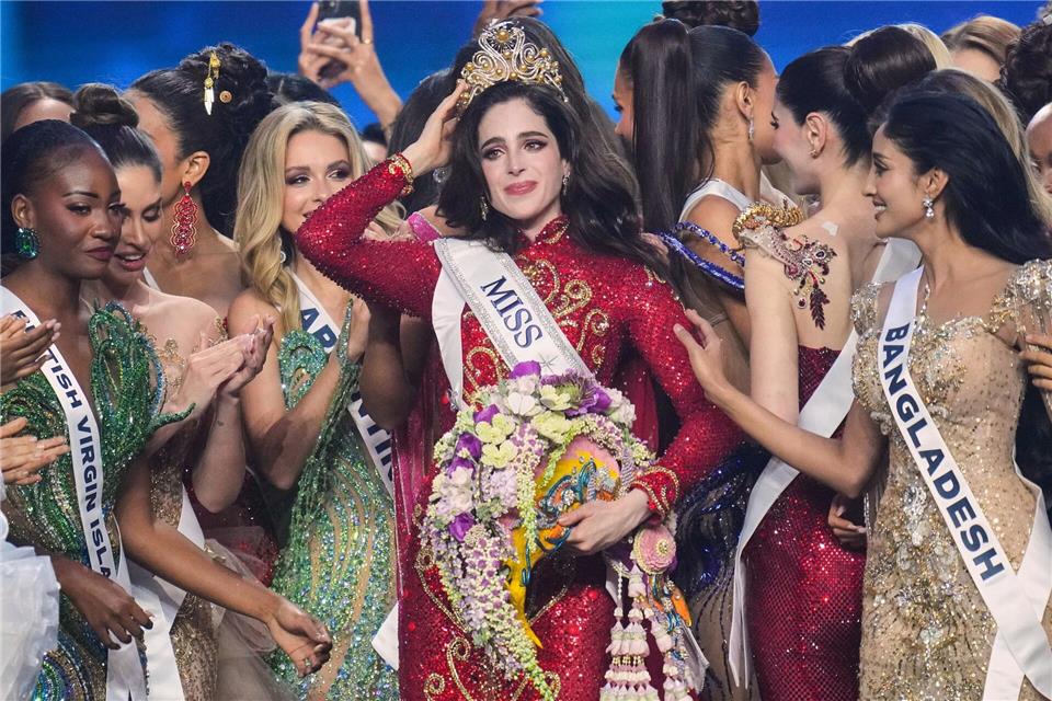 Fatima Bosch ist nach einem von Eklats geprägten Wettbewerb die neue Miss Universe.Sakchai Lalit/AP/dpa