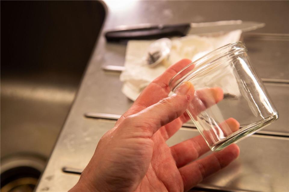 Fazit: Das Ergebnis ist ein sauberes Glas.Christin Klose/dpa-tmn