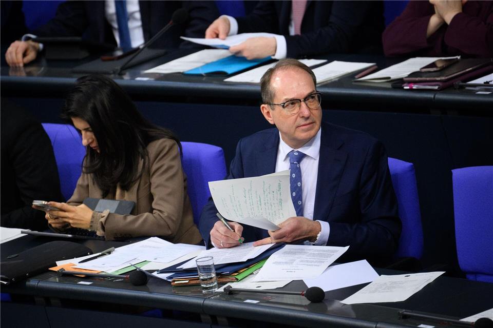 Federführend beim Kritis-Dachgesetz ist das von Alexander Dobrindt (CSU) geleitete Bundesinnenministerium.Bernd von Jutrczenka/dpa