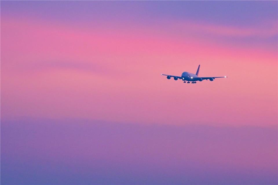 Fehlende Arbeitsleistung: In Katastrophenfällen, die den Arbeitnehmer am Erreichen des Arbeitsortes hindern, besteht kein Anspruch auf Lohn.picture alliance/dpa