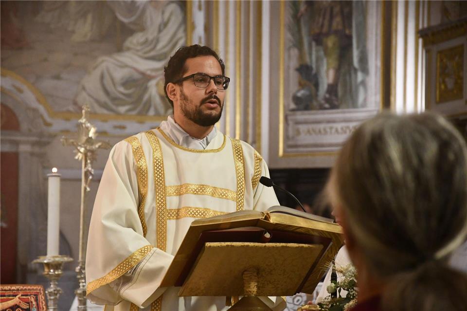 Feierliche Priesterweihe für den 29 Jahre alten Karim Habib Gehrmann in Dresden. Bistum Dresden-Meißen/dpa