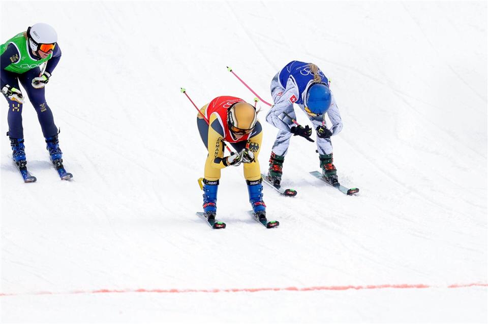 Feierte in jedem Lauf einen Start-Ziel-Sieg: Daniela Maier (M).Oliver Weiken/dpa