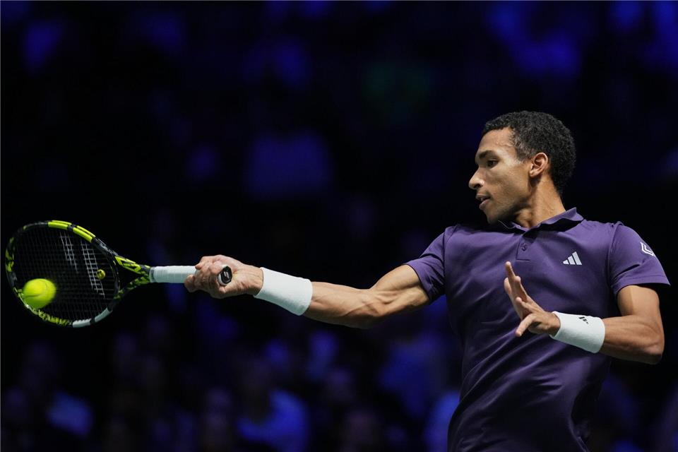 Felix Auger-Aliassime wehrte sich tapfer gegen Jannik Sinner.Christophe Ena/AP/dpa