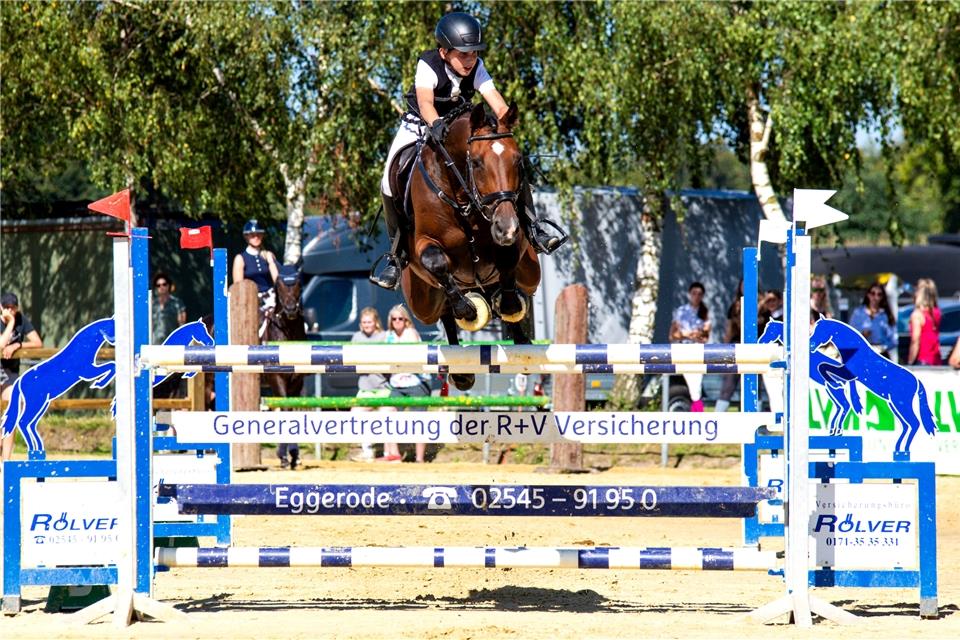 Fest im Sattel: Mit seinem 14-jährigen Wallach Libor feierte der 14-jährige Marc-Philipp Büning unter anderem bei den Westfälischen Meisterschaften Erfolge. 