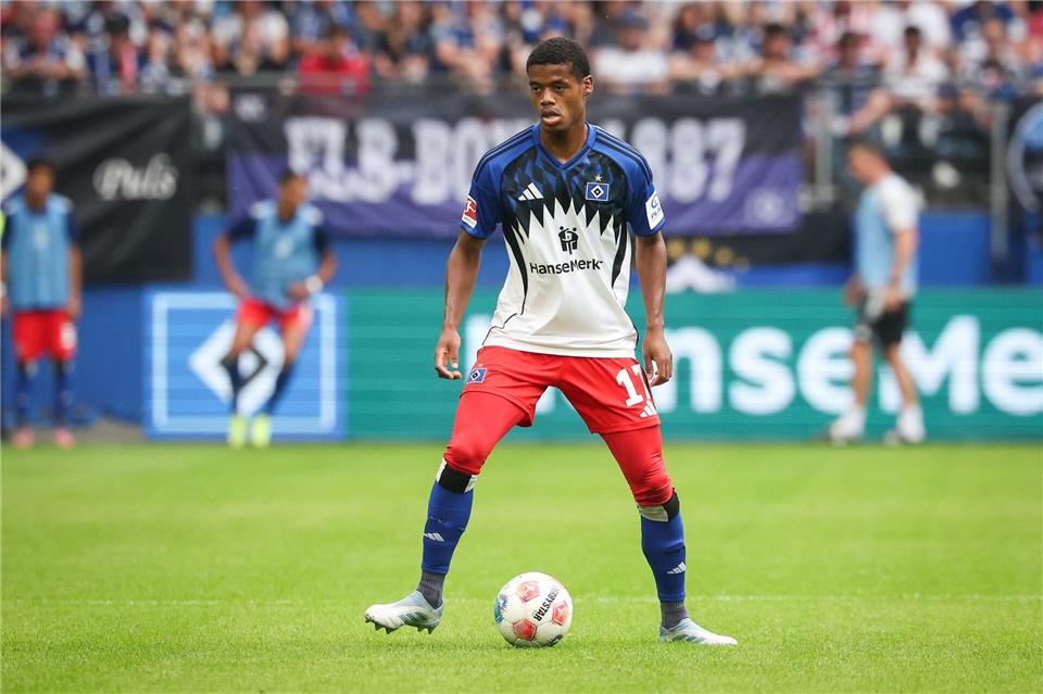 Fest verpflichtet: HSV-Profi Warmed Omari.Christian Charisius/dpa