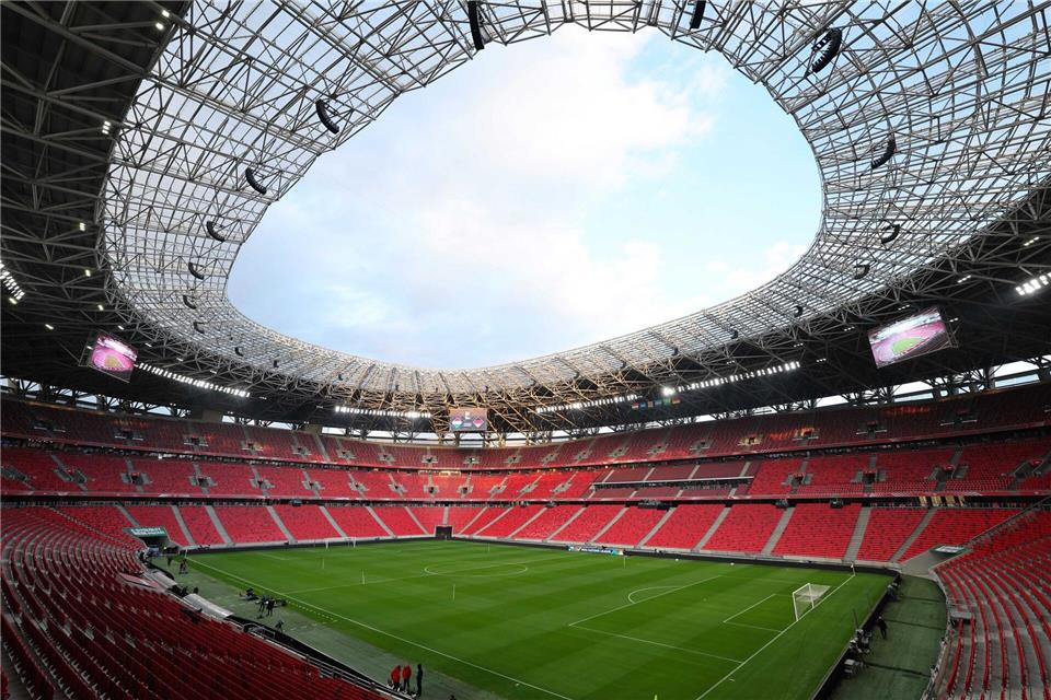 Modus, Geld und Final-Neuerung: Das bringt die Königsklasse Finalstadion in Budapest: die Puskas-Arena. (Archivbild)Christian Charisius/dpa