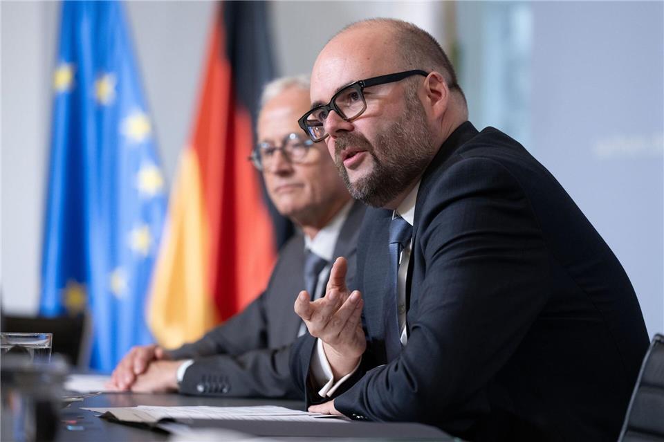 Finanzminister Christian Piwarz (CDU) hält den Entwurf für den Doppelhaushalt für einen guten Kompromiss.Sebastian Kahnert/dpa