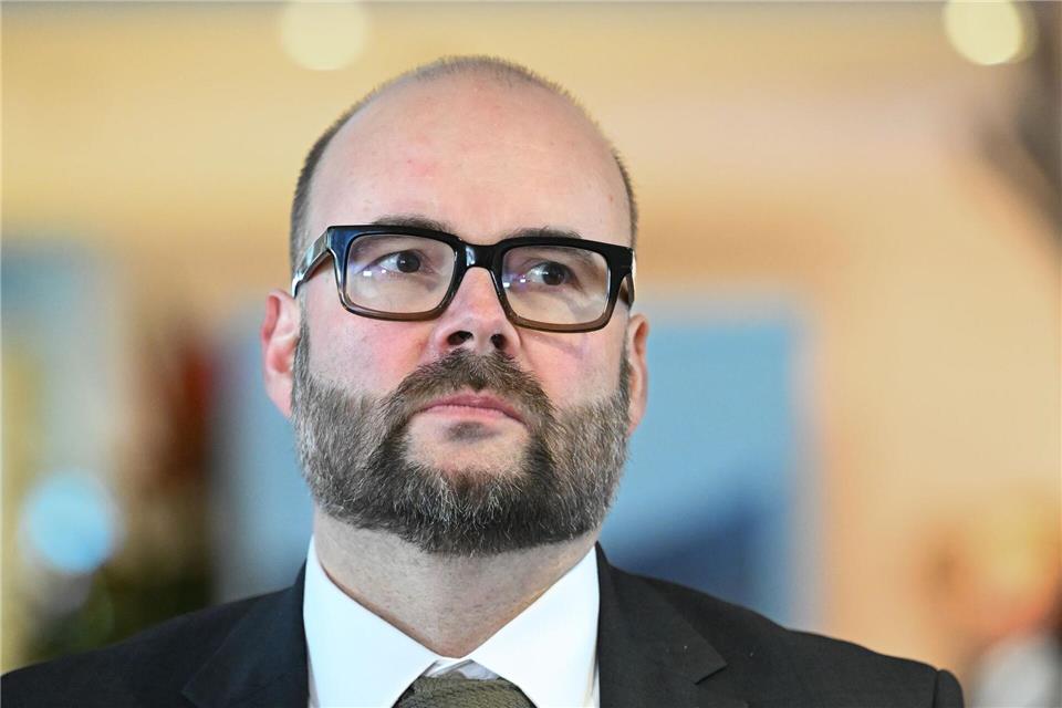 Finanzminister Christian Piwarz (CDU) hat den Regierungsentwurf zum Doppelhaushalt vorgestellt. (Archivbild)Soeren Stache/dpa