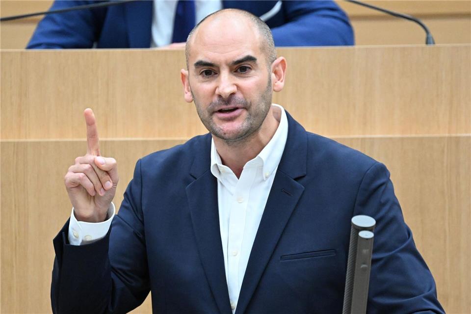 Finanzminister Danyal Bayaz fordert „die Ambition einer Agenda 2035“. (Archivbild)Bernd Weißbrod/dpa