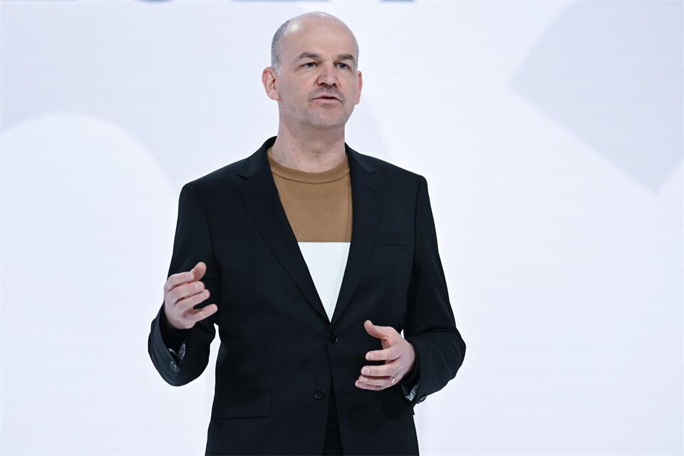 Finanzvorstand Yves Müller verlässt Hugo Boss. (Archivbild)Bernd Weißbrod/dpa