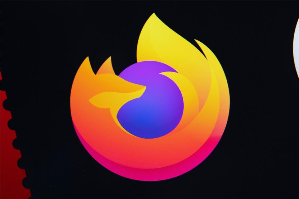 Firefox mit weniger Datenspuren und mehr Kontrolle. Mozilla verspricht verbesserten Tracking-Schutz gegen Fingerprinting – Webseiten sollen deutlich weniger über Gerät und Browser auslesen können.picture alliance / dpa-tmn