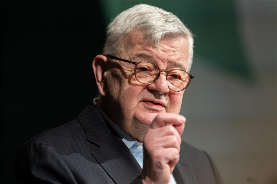 Fischer teilt aus. Silas Stein/dpa