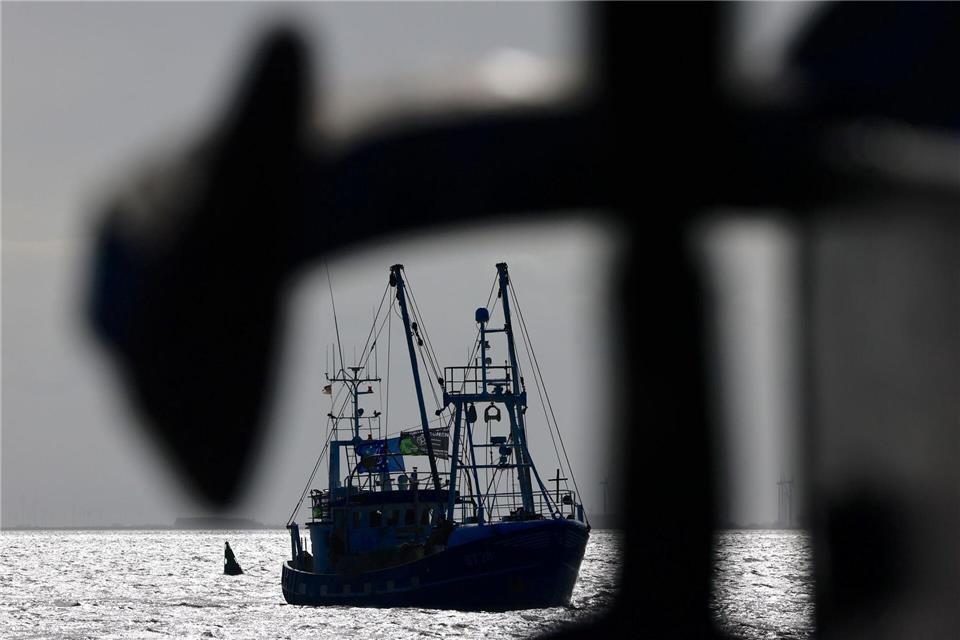 Fischer warten jährlich auf die EU-Entscheidungen zu erlaubten Fangmengen. (Symbolbild) Frank Molter/dpa