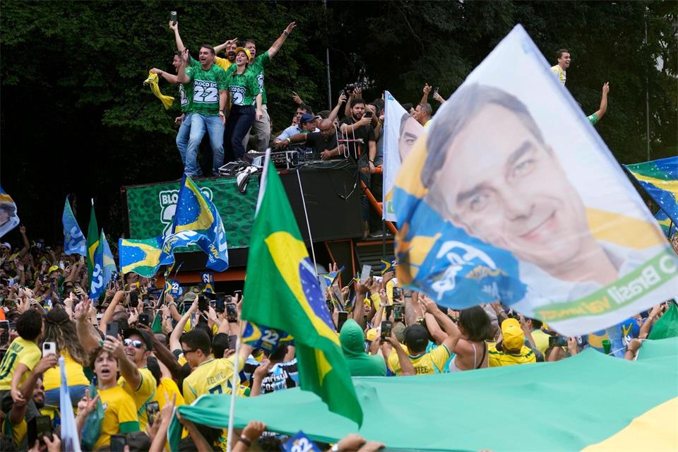 Flávio Bolsonaro verspricht ein härteres Vorgehen gegen Kriminelle. (Archivbild)Andre Penner/AP/dpa