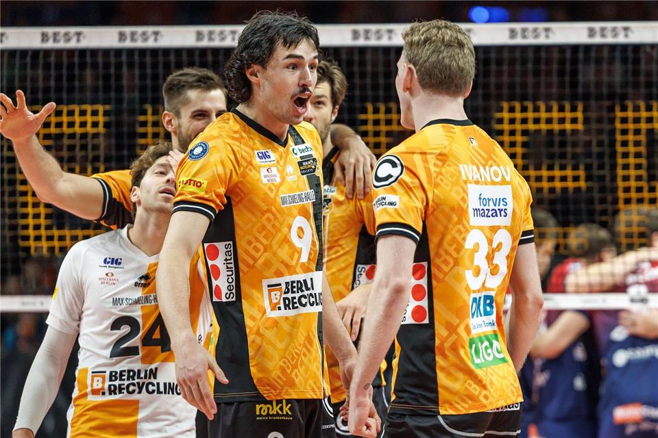 Flexen (M) kam von der Bank und sorgte für wichtige Punkte. (Archivbild)Andreas Gora/dpa