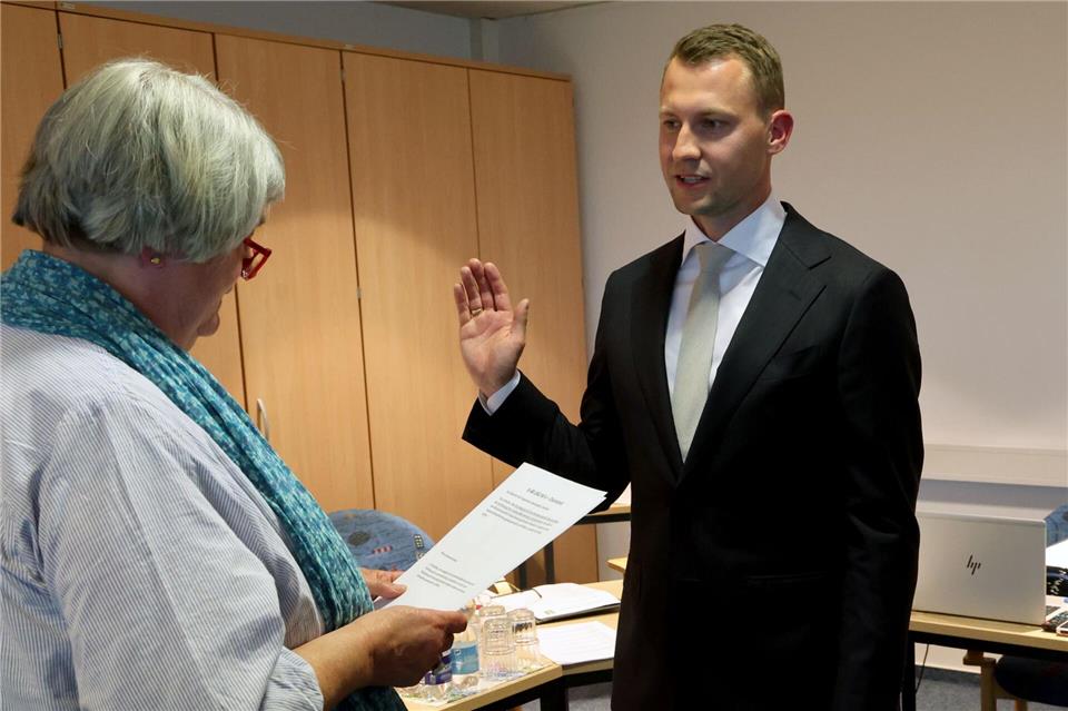 Florian Lechner ist neuer Bürgermeister der Ostseeinsel Poel.Bernd Wüstneck/dpa