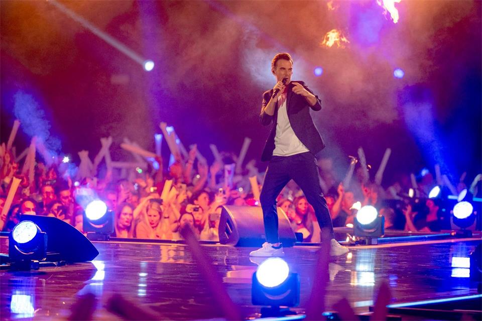 Florian Silbereisen - hier beim Schlagerboom im Jahr 2021 zu sehen - moderiert die Show.Malte Krudewig/dpa