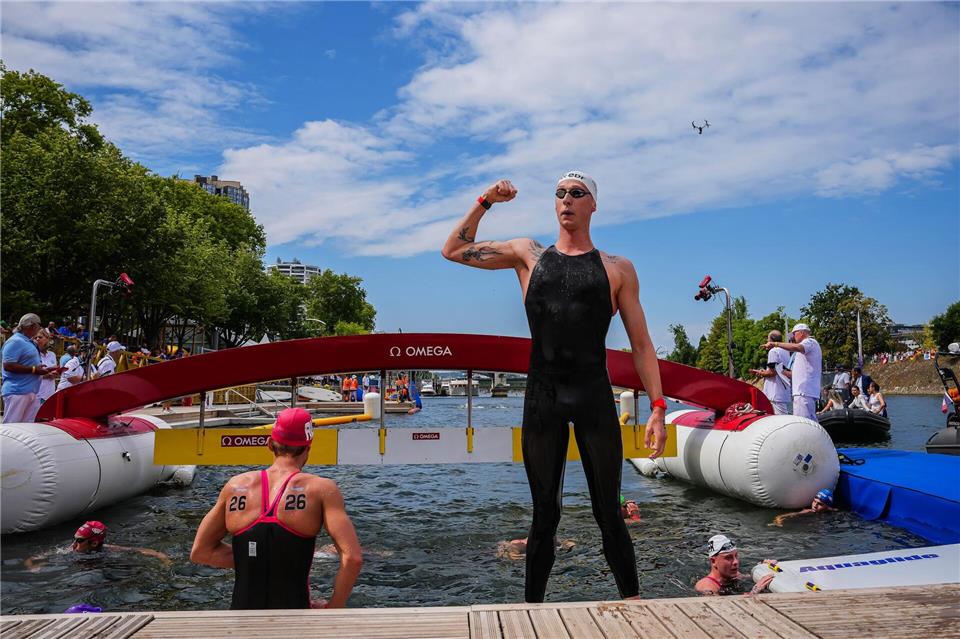 Florian Wellbrock hatte Grund zur Freude.Aurelien Morissard/AP/dpa