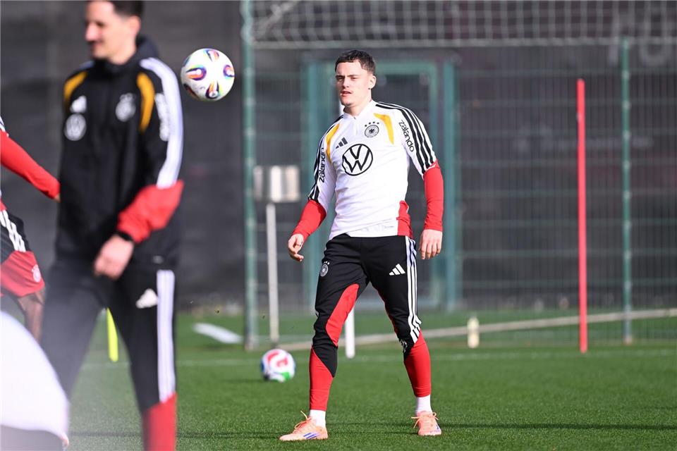 „Florian hat bewusst einen Schritt gemacht, um ein noch besserer Fußballer zu werden“, sagt Florian Wirtz‘ Vater über den Wechsel seines Sohns nach England. David Inderlied/dpa