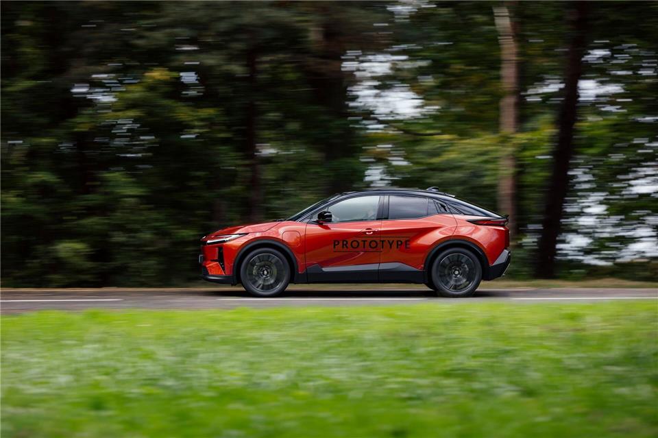 Wird der C-HR so zum elektrischen Pluspunkt im Team Toyota? Flotte Fuhre: Die schnellsten Versionen werden bis zu 180 km/h schnell.Lukas Wagneter/Toyota/dpa-tmn