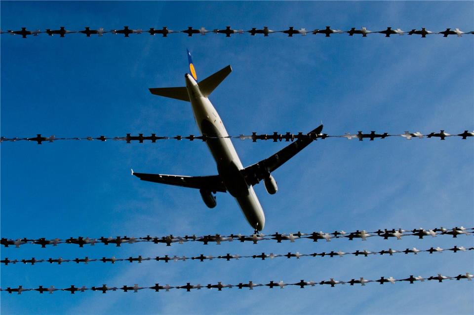 Fluchtministerin Verena Schäffer will Iraner nicht aus Nordrhein-Westfalen in ihre unsichere Heimat zurückschicken. (Symbolbild)Julian Stratenschulte/dpa