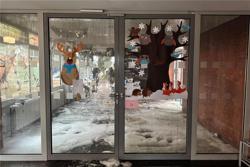 Flure wurden durch Löschwasser beschädigt. (Archivbild)Kilian Genius/dpa