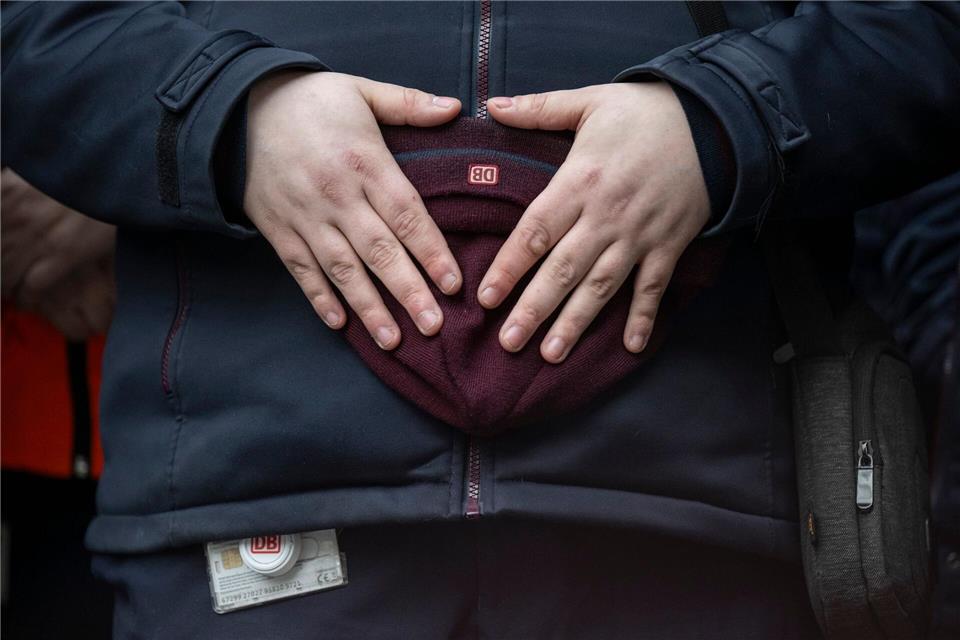 Forderungen aus der Politik werden lautBoris Roessler/dpa