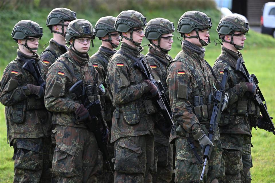 Formal gilt seit Jahresbeginn wieder die flächendeckende Musterung für die Bundeswehr.