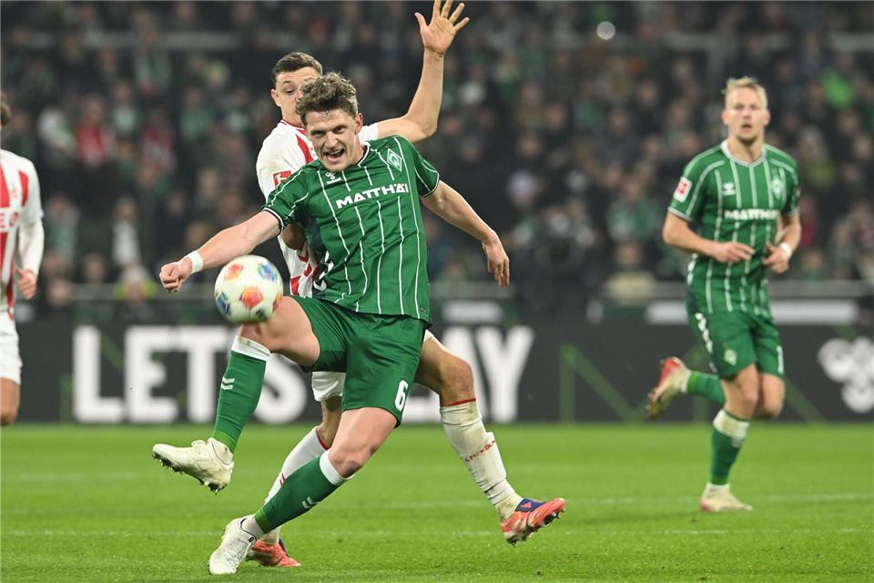 Fot für das Derby: Werder-Profi Jens Stage. Carmen Jaspersen/dpa