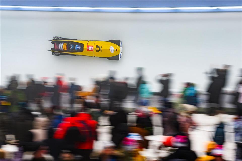 Francesco Friedrich und Alexander Schüller (Deutschland) verpassen beim Heim-Weltcup in Altenberg den Sieg im Zweierbob.Robert Michael/dpa