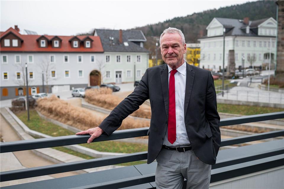 Frank Rebhan ist seit 1995 OB in Neustadt bei Coburg. (Archivbild)Daniel Vogl/dpa