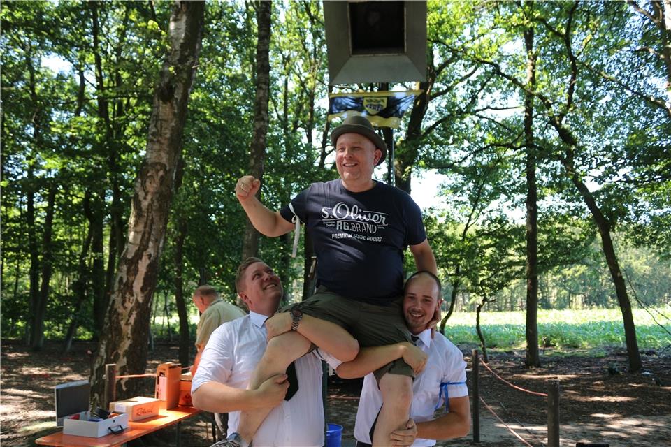 Frank Schäfer ist König von Bahnhof Reken.