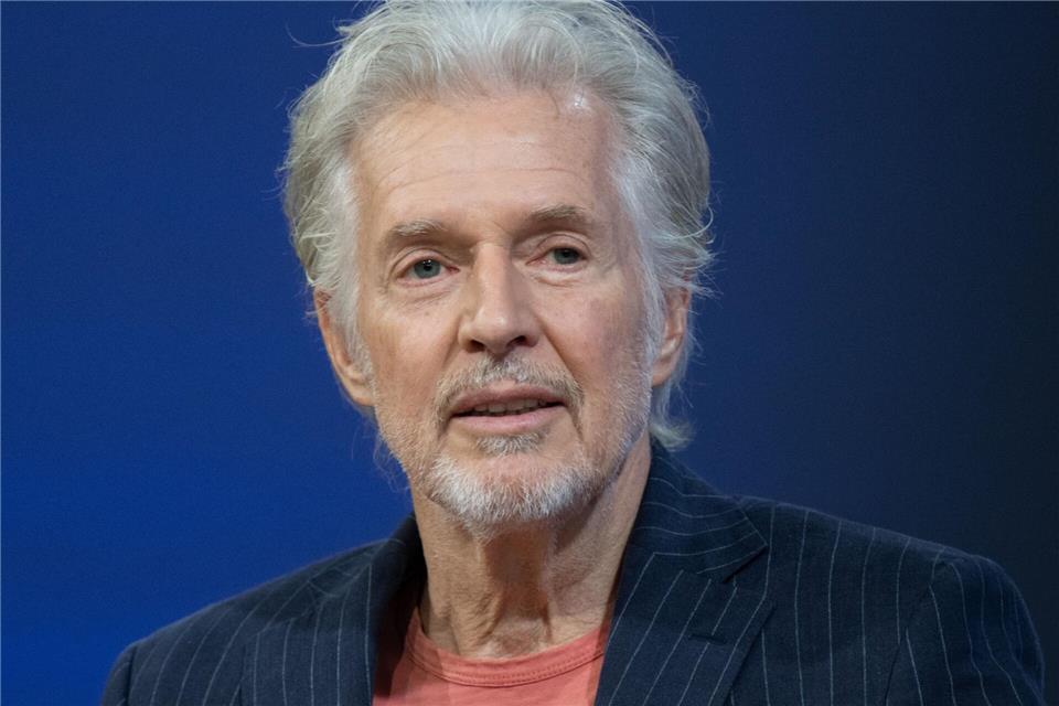 Frank Schätzing ist seiner Mutter dankbar, dass sie ihn in seiner Schulzeit gegen Demütigungen verteidigt hat. (Archivbild)Boris Roessler/dpa