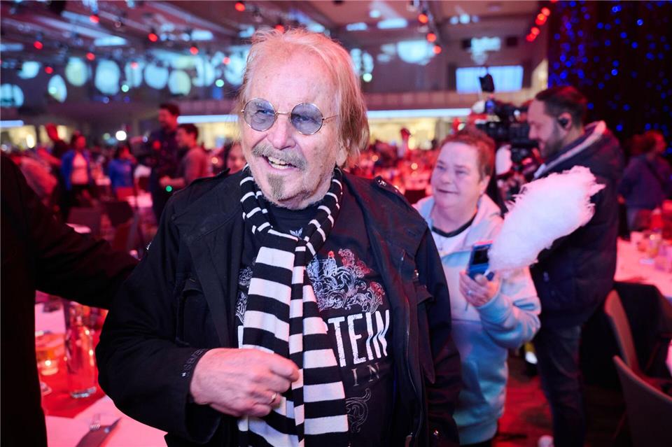 Frank Zander hat durch die Vogelgrippe Gans Erna verloren. Annette Riedl/dpa