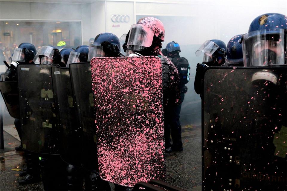 Frankreich mobilisiert für neue Proteste erneut ein Großaufgebot an Polizeikräften. (Archivbild)Marcus Golejewski/dpa