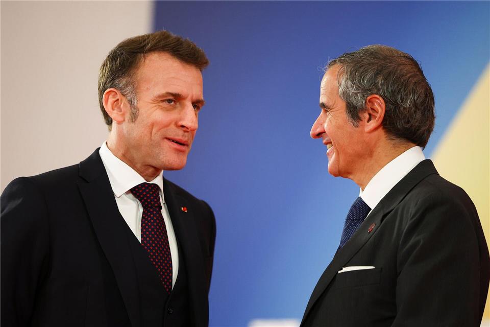 Frankreich setzt stark auf den Ausbau der Atomkraft.Abdul Saboor/Pool Reuters via AP/dpa